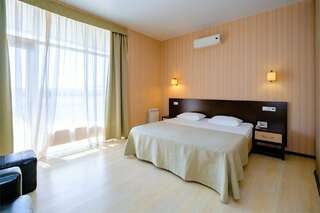 Гостиница Авангард Краснодар Стандарт с балконом-1