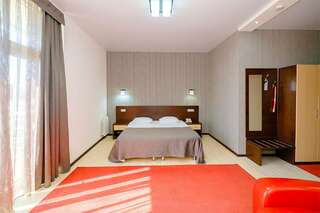 Гостиница Авангард Краснодар Полулюкс с балконом-6