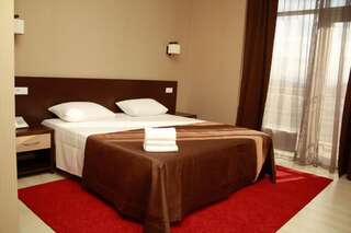 Гостиница Авангард Краснодар Двухместный номер Делюкс с 1 кроватью или 2 отдельными кроватями-8