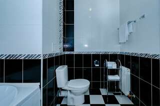 Гостиница Авангард Краснодар Люкс двухкомнатный с балконом-11