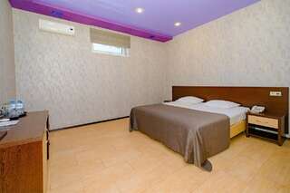 Гостиница Авангард Краснодар №101 в цоколе-3